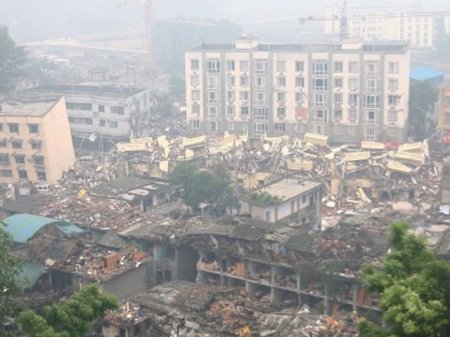 Разрушения и жертвы землятресения