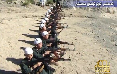 Дети, будущие воины Талибана.