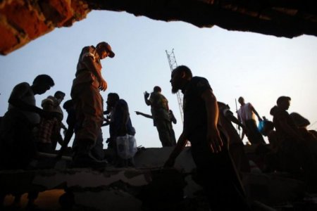 В Бангладеш обрушилось здание