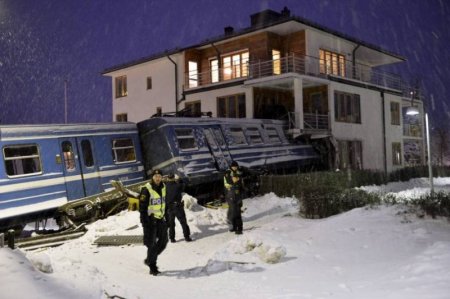 20-летняя девушка угнала и разбила поезд в Швеции