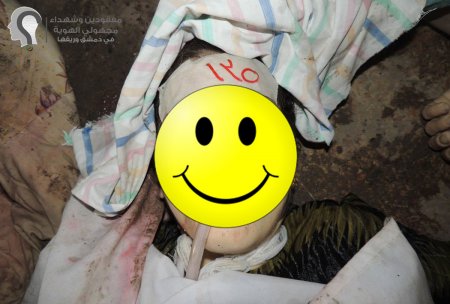 Последствия газовой атаки в Сирии. Мертвые женщины.