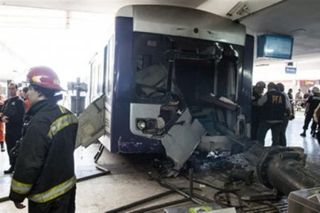 Крушение пассажирского поезда в Аргентине
