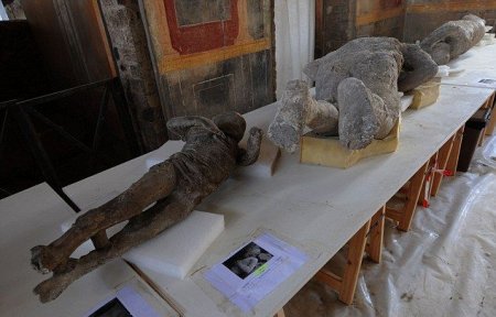 Восстановление мумий погибших в Помпеях