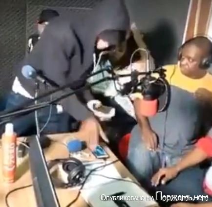 В Бразилии в прямом эфире ограбили радиостанцию 