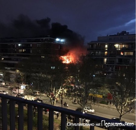 В Париже в жилом доме произошел мощный взрыв